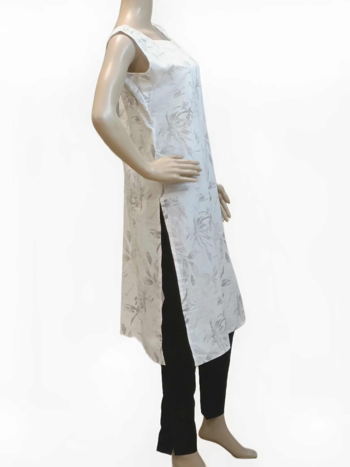 White Cotton Kurti with Dwindle floral design eSiddhi