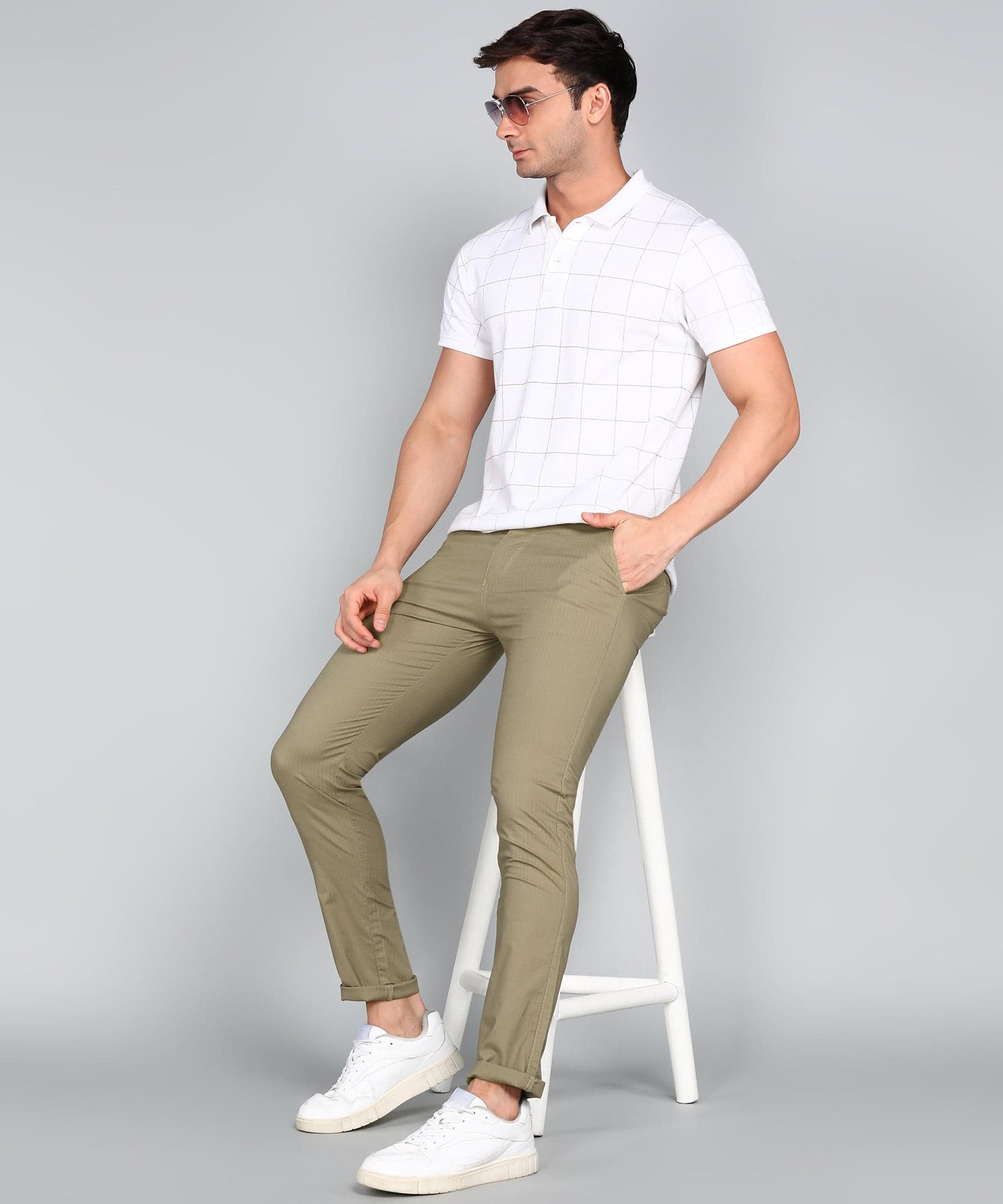 eSiddhi Men Heathered Grey Solid Slim Fit Chinos for Men